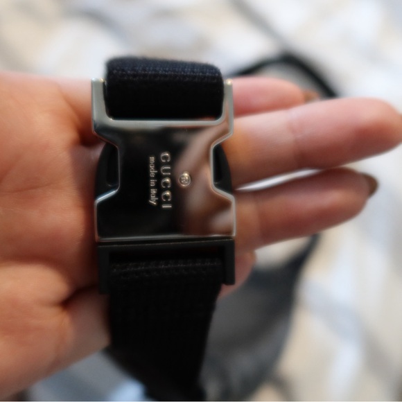 SOLD.  Gucci Belt bag small - Picture 3 of 7